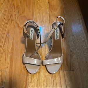 Steve Madden patent leather nude heels